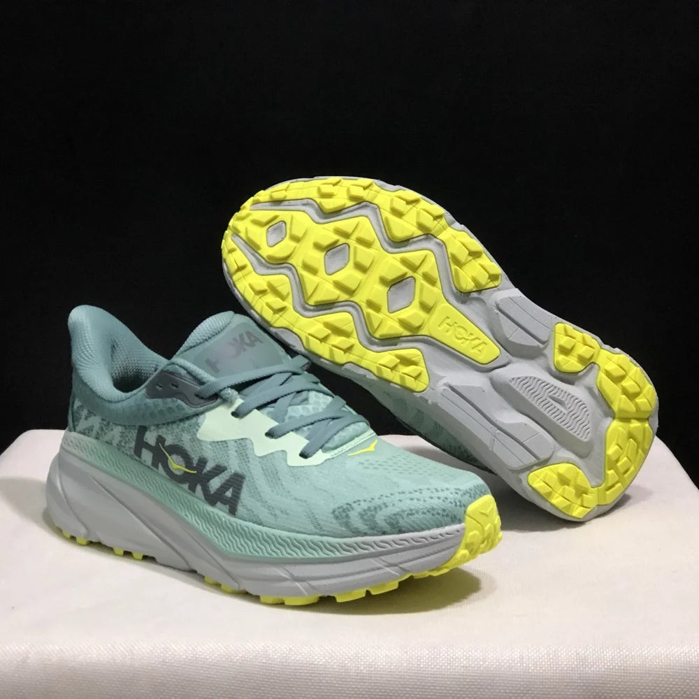 HOKA Challenger 7
