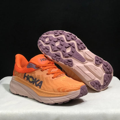 HOKA Challenger 7