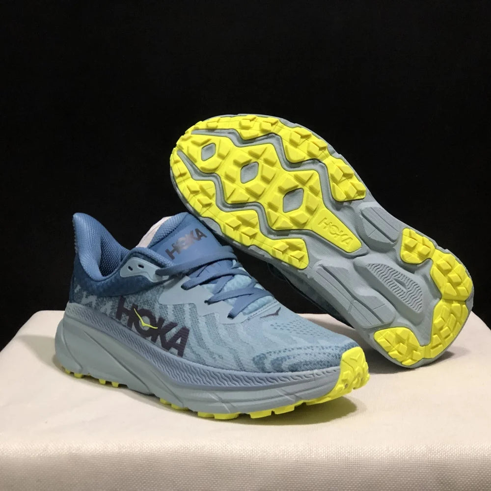 HOKA Challenger 7