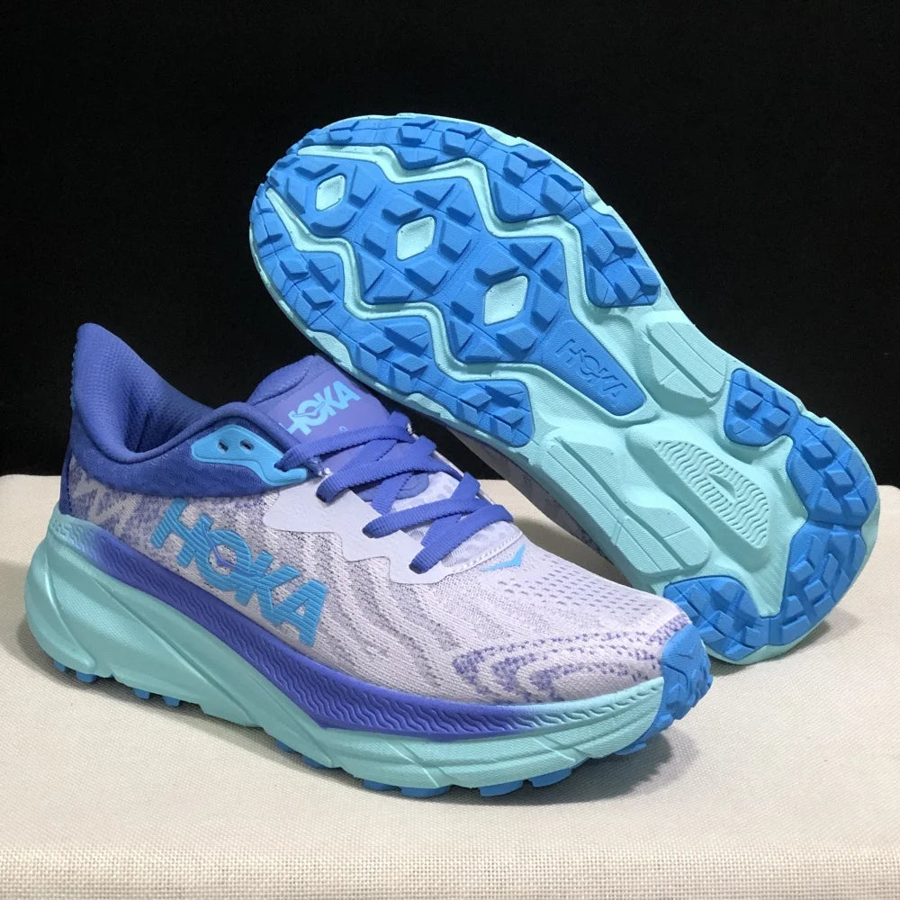 HOKA Challenger 7