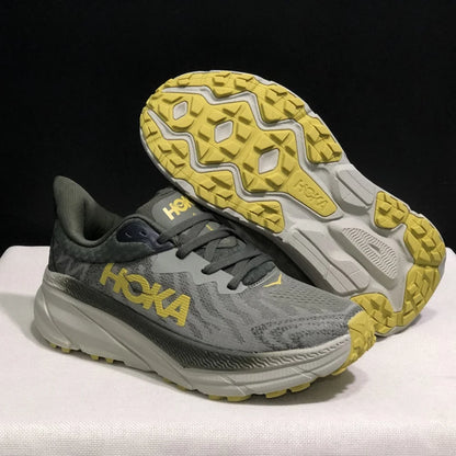HOKA Challenger 7