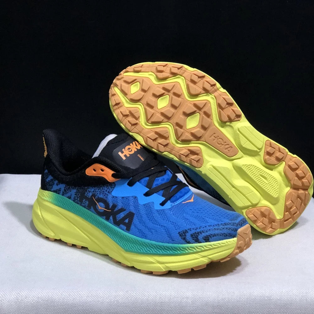 HOKA Challenger 7