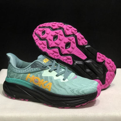 HOKA Challenger 7